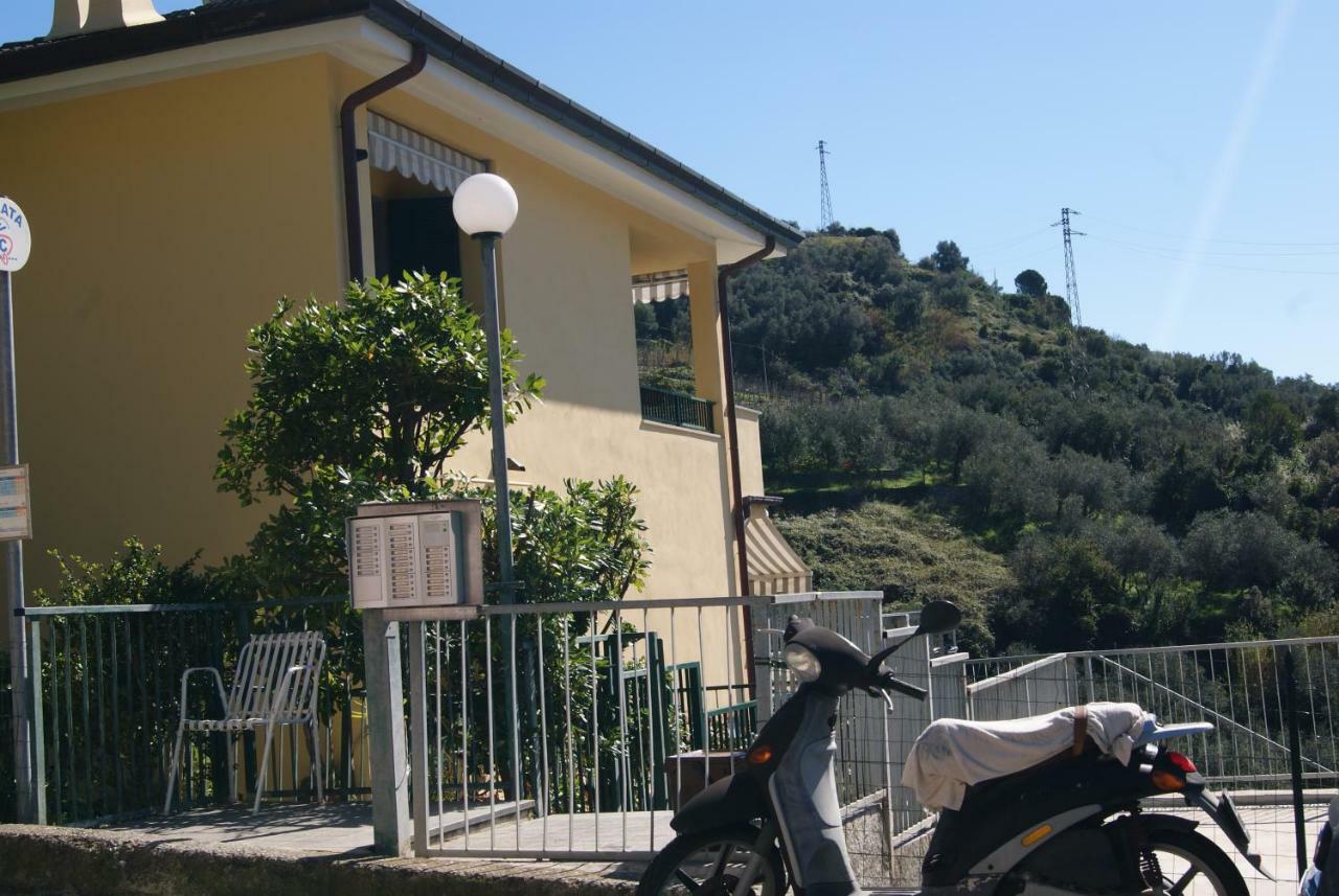 Chez Diego With Ac And Garden Монтеросо ал Маре Екстериор снимка
